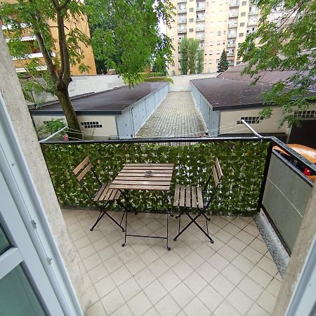 Apartament Famagosta Milano Lejlighed Eksteriør billede