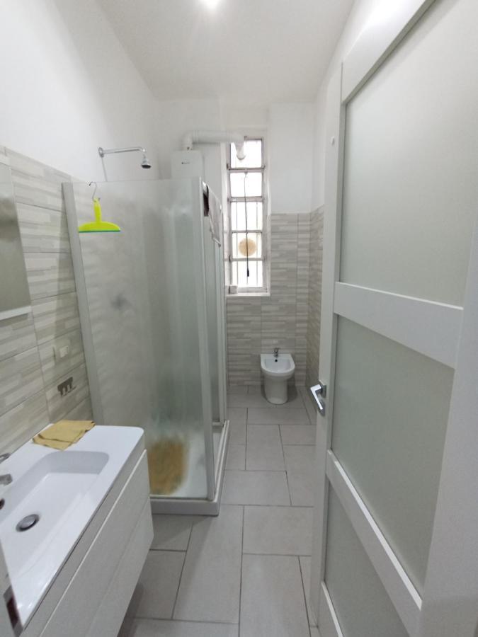 Apartament Famagosta Milano Lejlighed Eksteriør billede