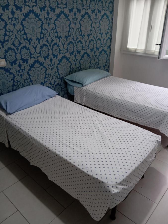 Apartament Famagosta Milano Lejlighed Eksteriør billede